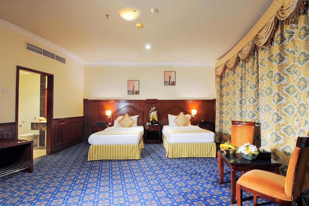 Ramee California Hotel Манама Экстерьер фото
