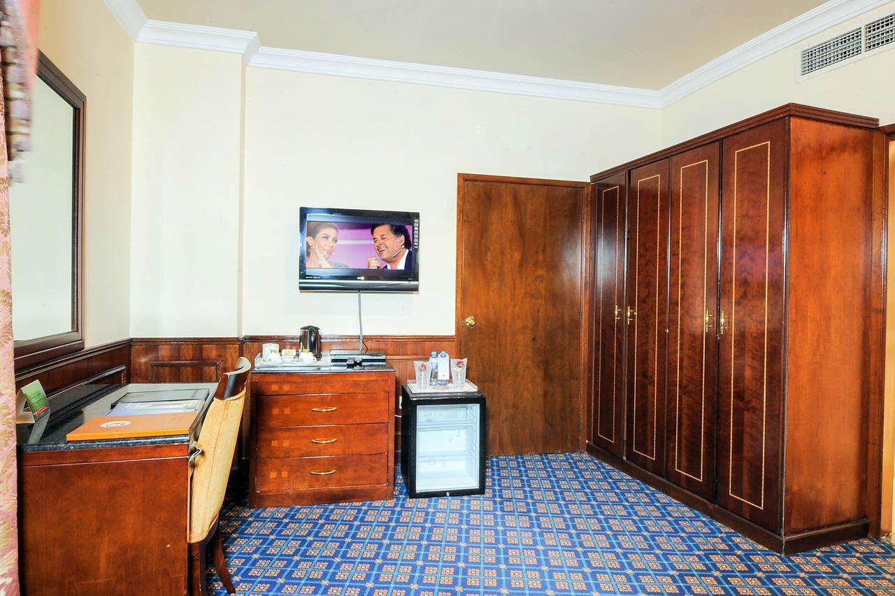 Ramee California Hotel Манама Экстерьер фото